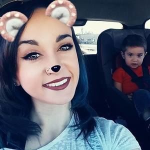 Meet your Posher, Kayla